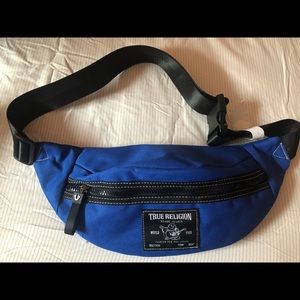 True religion beautiful blue Fanny pack NEW💕🛒